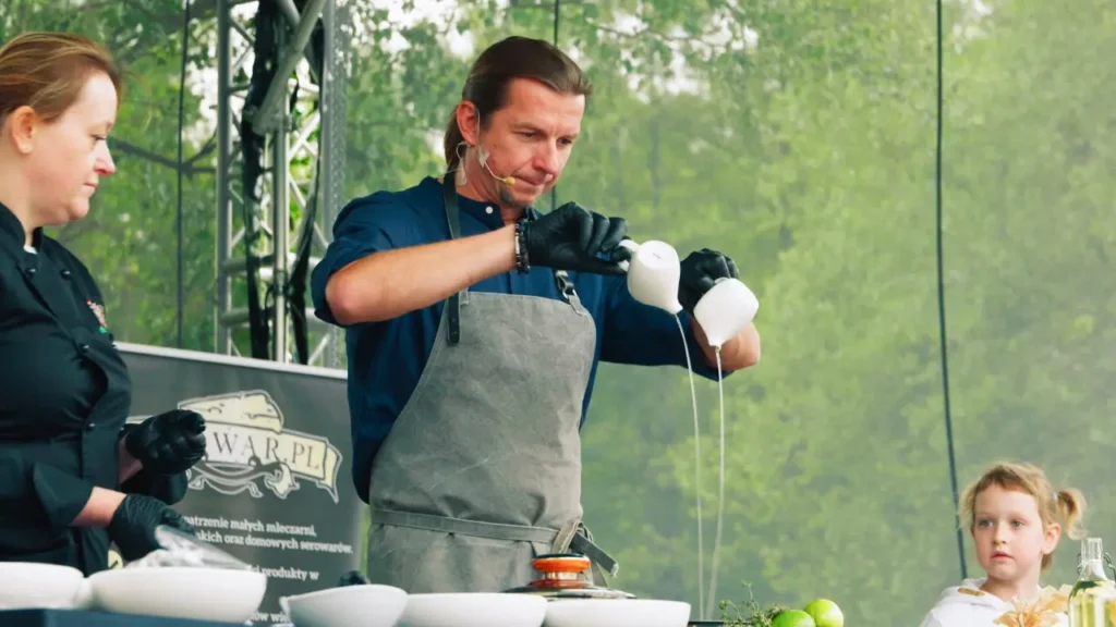 Wywiad z Karolem Okrasą